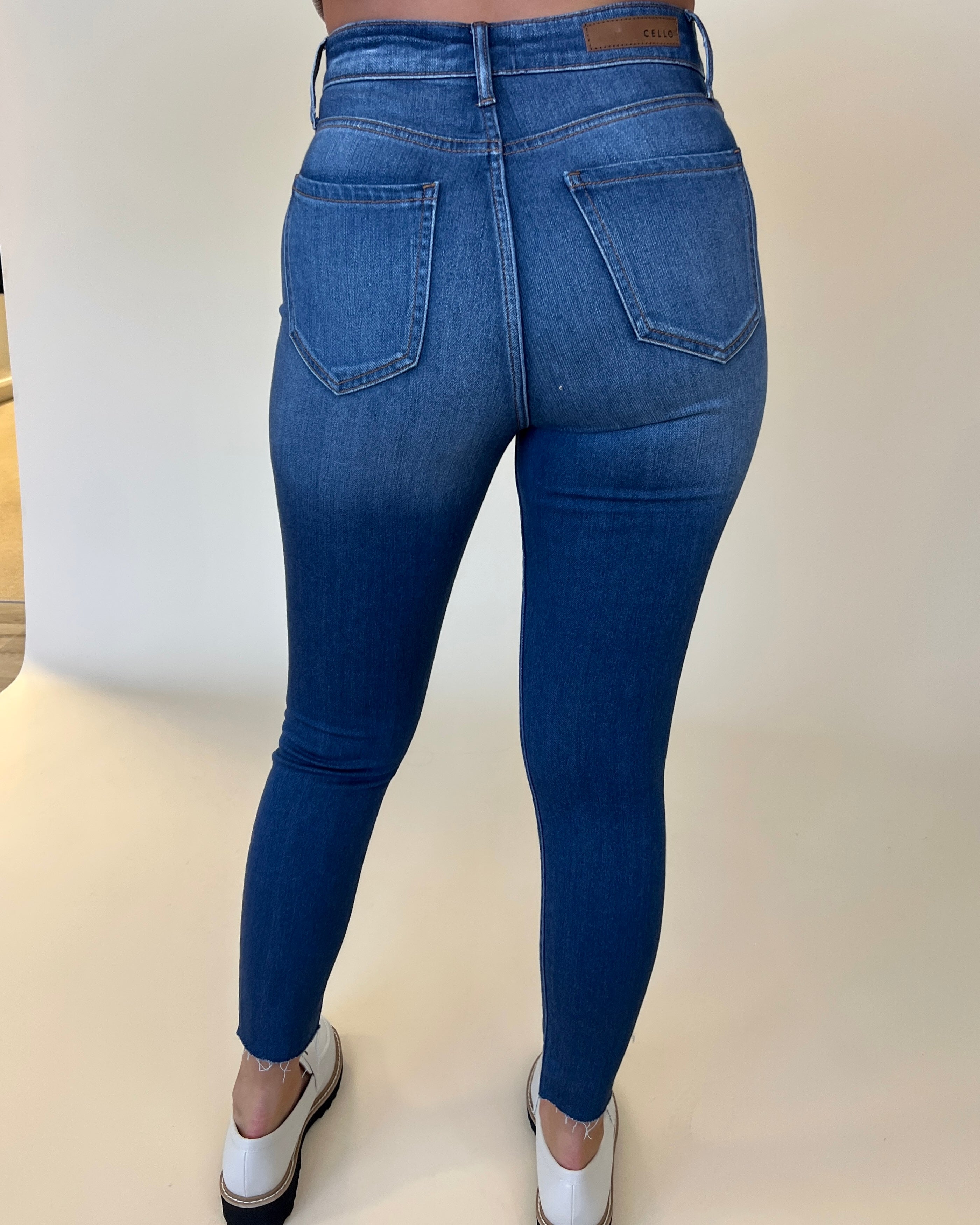 It's A Match Medium Denim High Rise Skinny Raw Hem Jeans-Shop-Womens-Boutique-Clothing