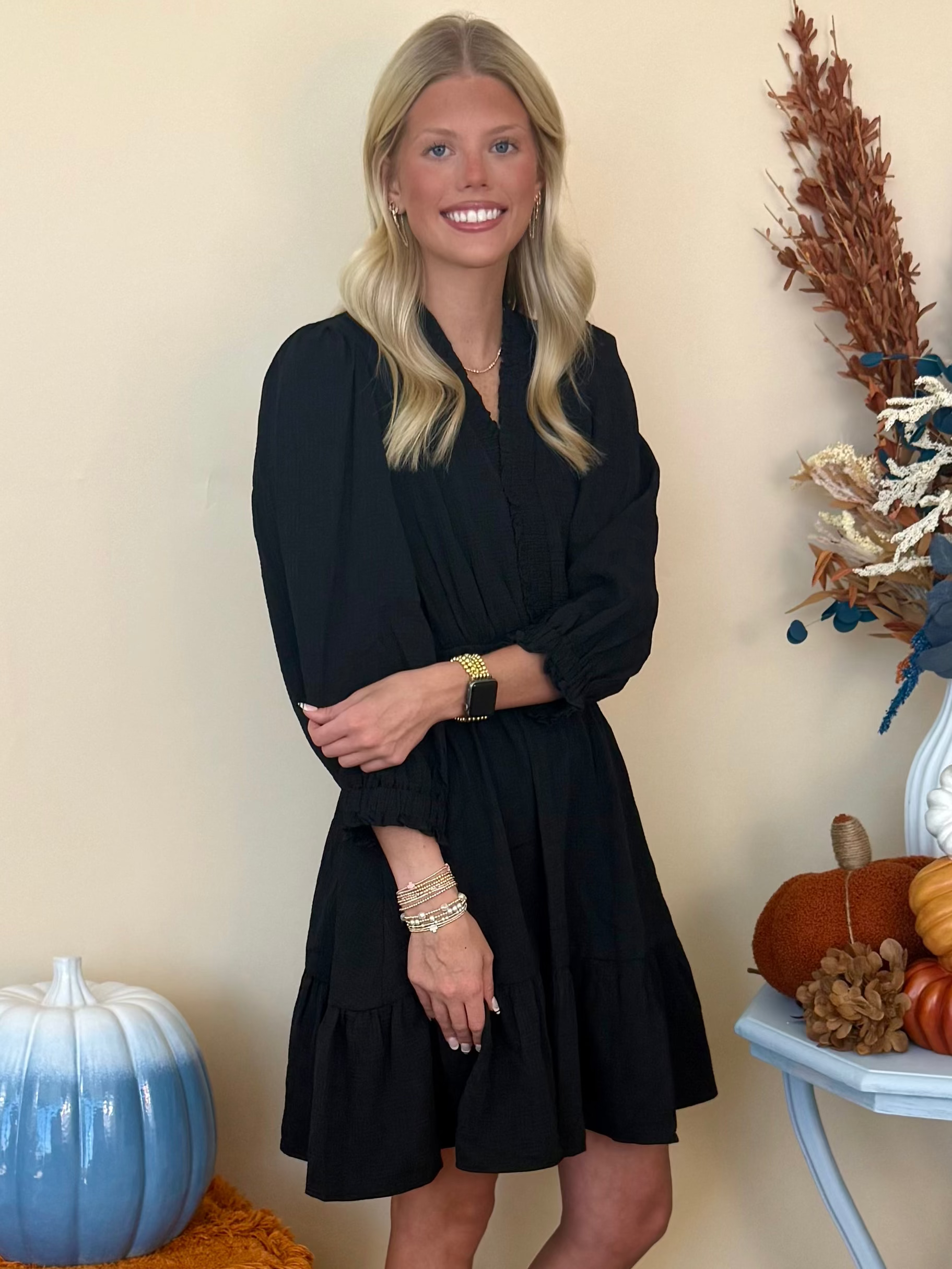 Sweet Silhouette Black Textured Smocked Neck Dress
