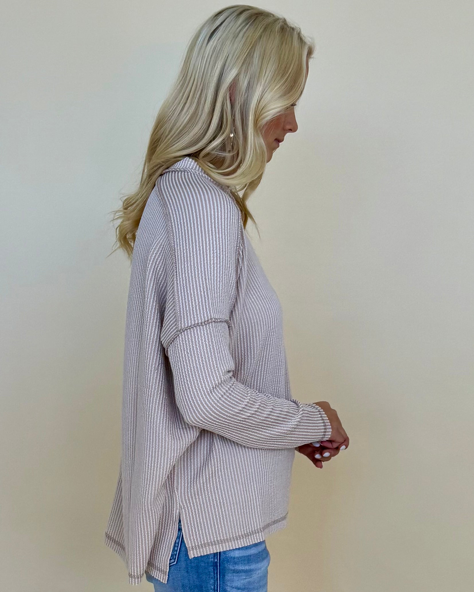 Relaxed Mocha Raised Rib Raw Edge Top-Shop-Womens-Boutique-Clothing