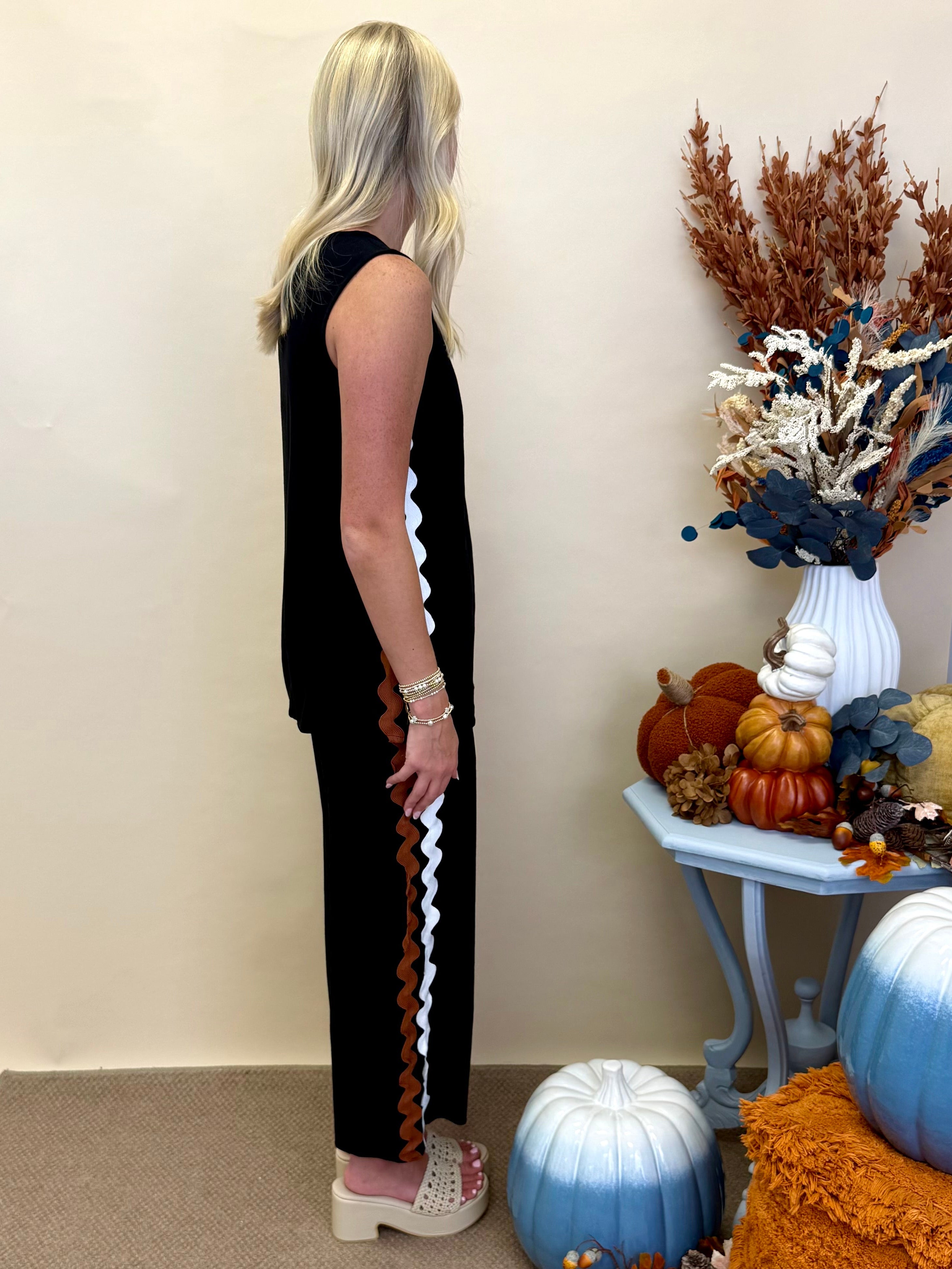 Falling Petals Black Ric Rac Trim Set-Shop-Womens-Boutique-Clothing