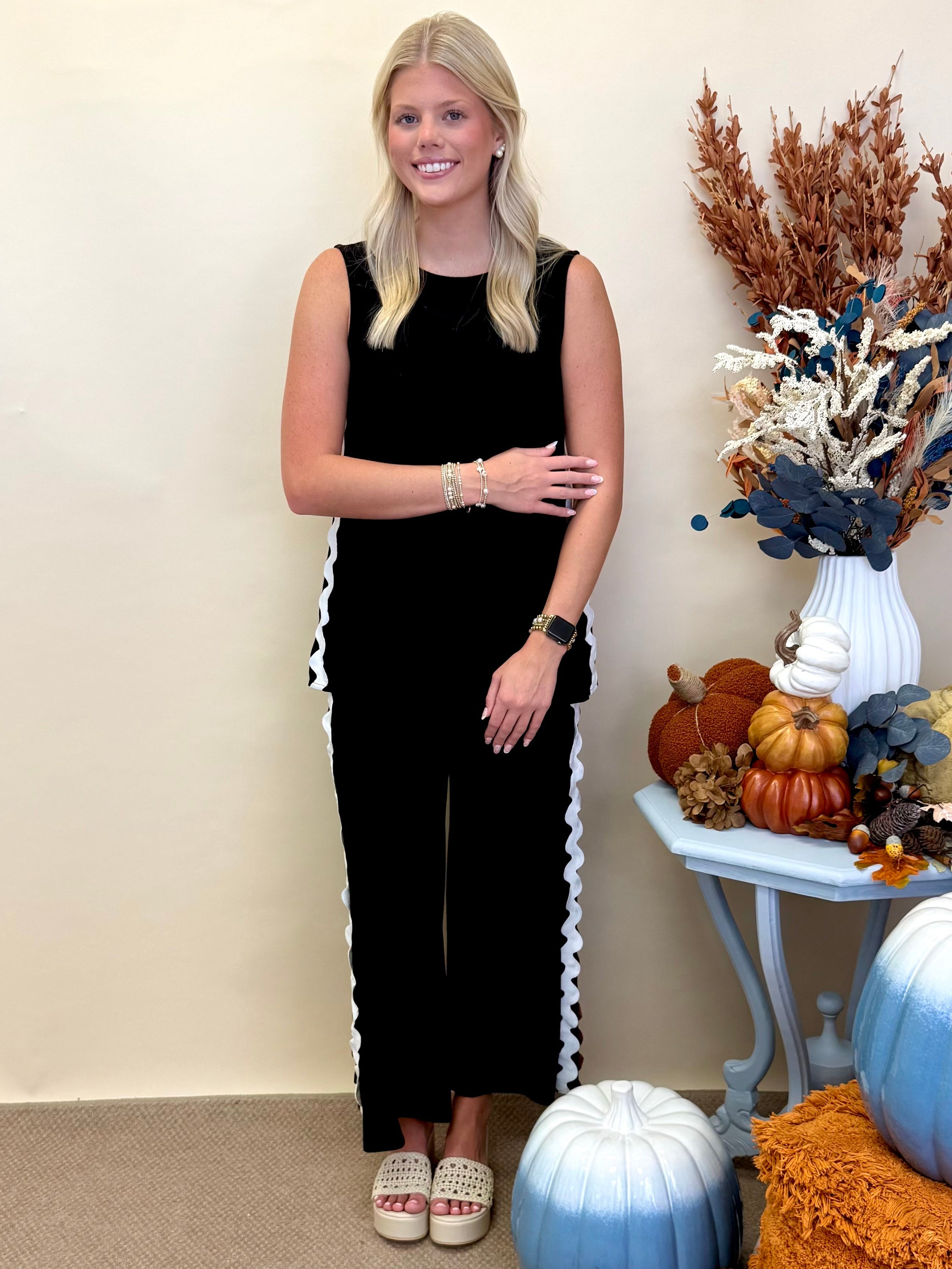 Falling Petals Black Ric Rac Trim Set-Shop-Womens-Boutique-Clothing