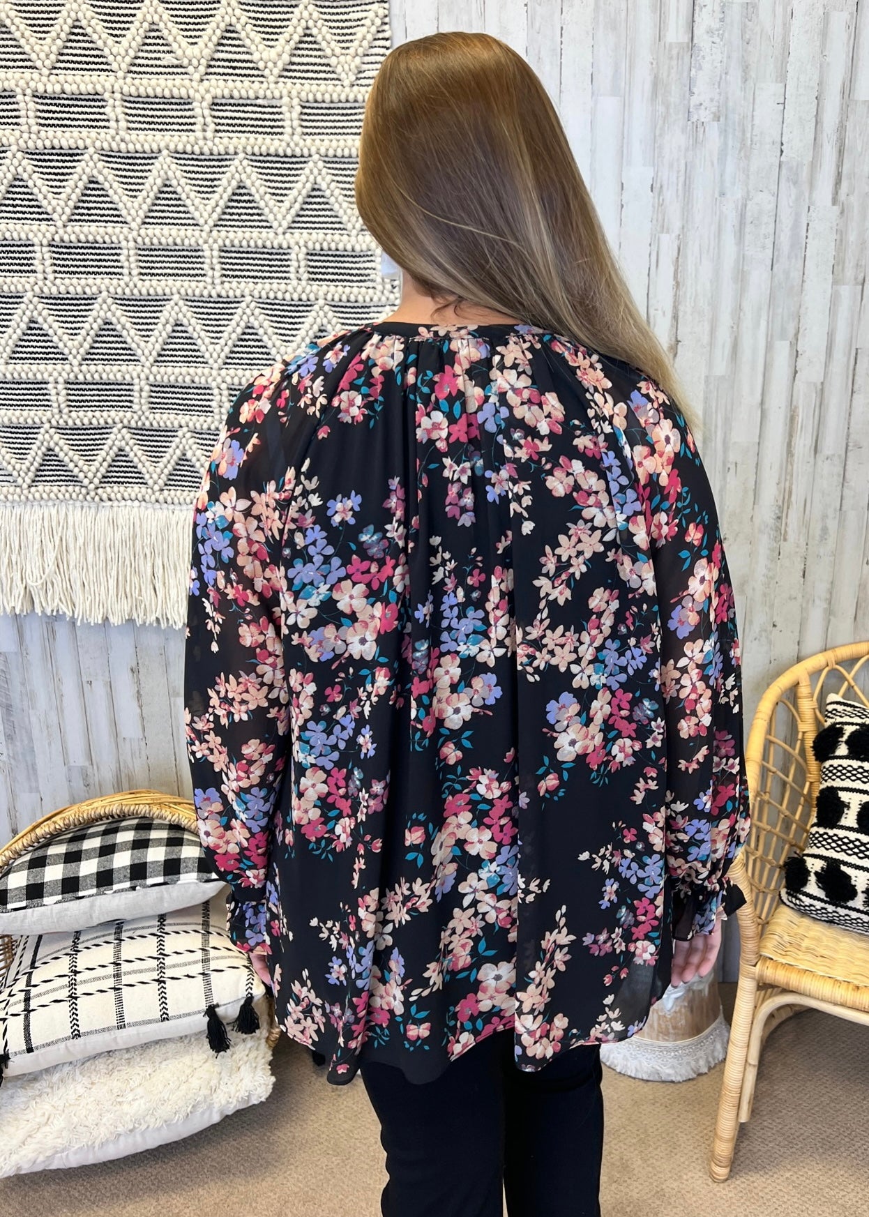 Simple Romance Black Plus Size Floral Top-Shop-Womens-Boutique-Clothing