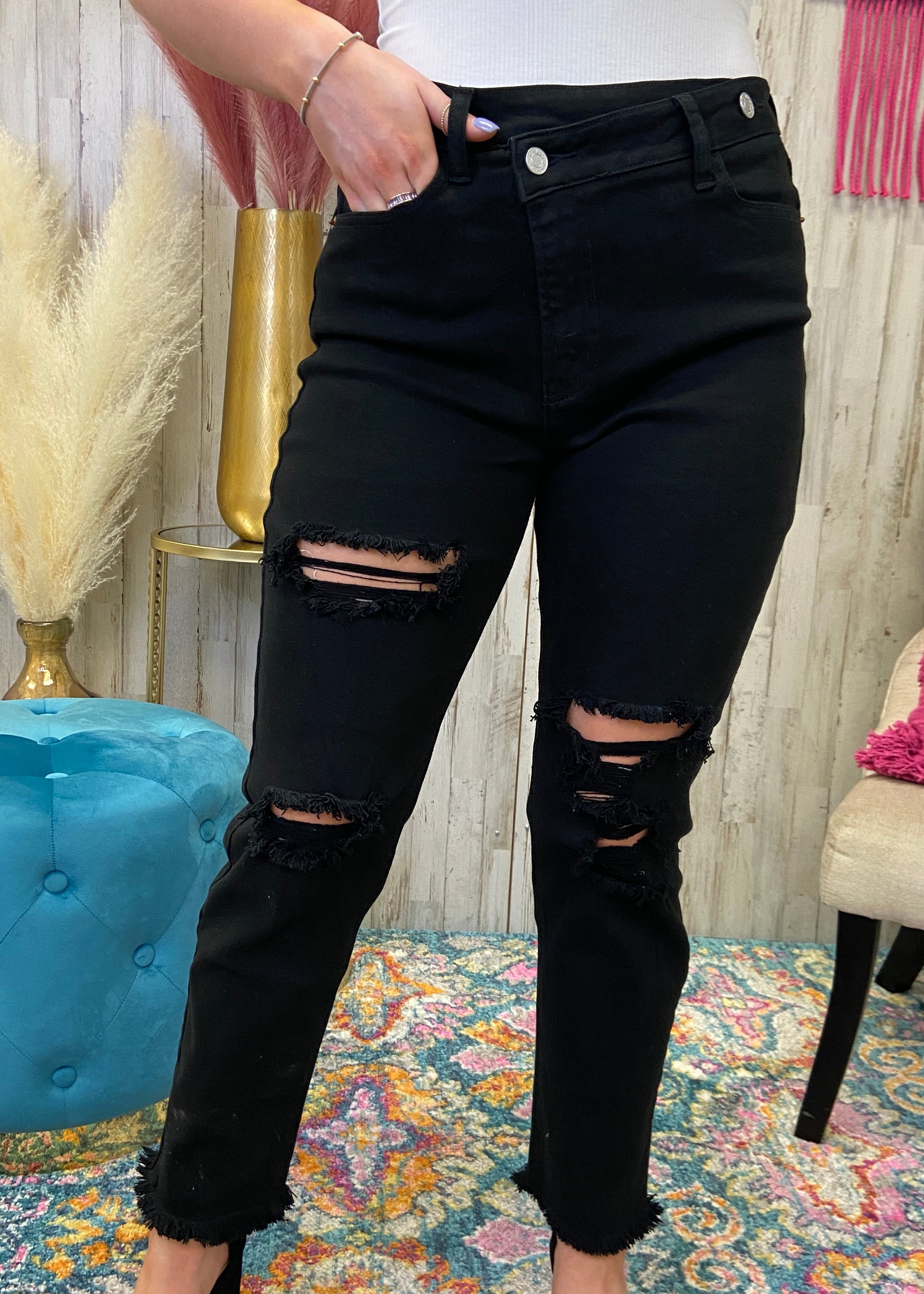 MULTI-DISTRESSED JEANS WITH ANKLED ZIPPERS – KDNK